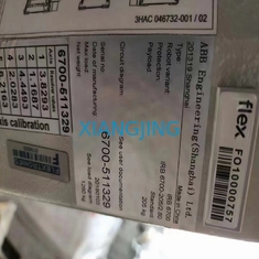 6700-205/2.8 la carga útil usada industrial del robot 205kg de ABB con el gabinete enseña a pendiente