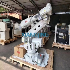 6700-205/2.8 la carga útil usada industrial del robot 205kg de ABB con el gabinete enseña a pendiente