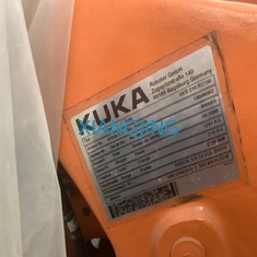 KR210 utilizó el robot R2700 de KUKA con el gabinete enseña al colgante 9,9