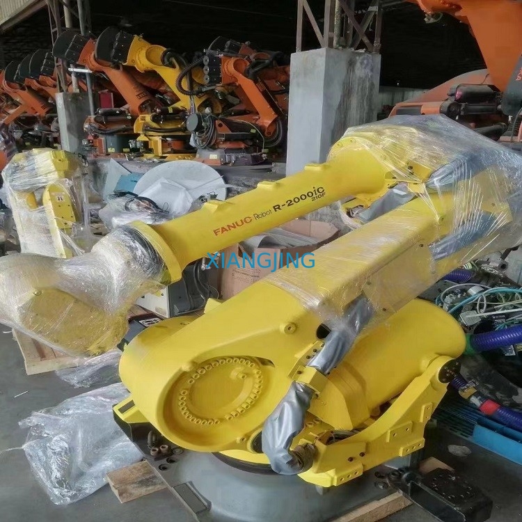 R-2000iC/210F Fanuc utilizó los robots industriales con R-30iB más el gabinete enseña a pendiente