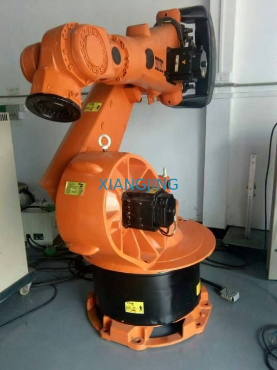 Robot usado ADICIONAL del KR 210 R2700 Kuka para el robot de la mano de la selección y del lugar segundo